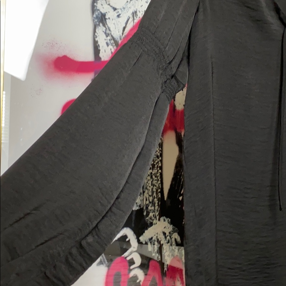 Black blouse - Picture 3 of 4